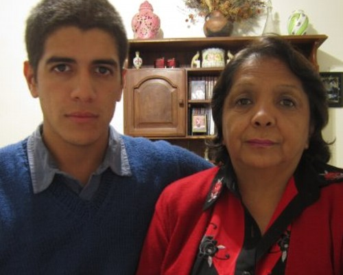 Beatriz Varela y su hijo abusado ARG 2013
