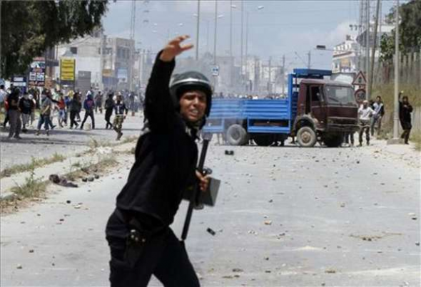 Enfrentamientos islamistas Túnez 2013