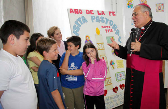 Visita obispo CO CEIP de Pedro Abad