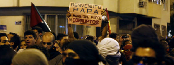protestas visita Bergoglio Brasil 2013
