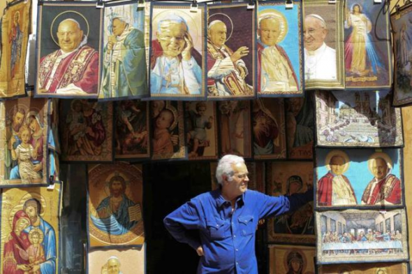 tapices Juan XXIII y Juan Pablo II santos 2014