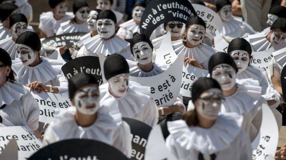 protesta contra eutanasia París 2014