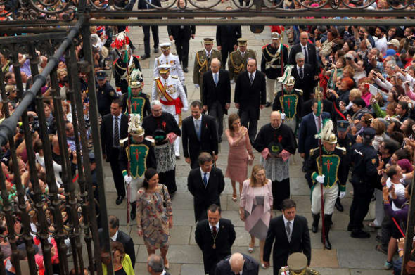 Felipe VI ofrenda Santiago 2014