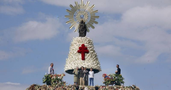 Fiestas Zaragoza con la Virgen