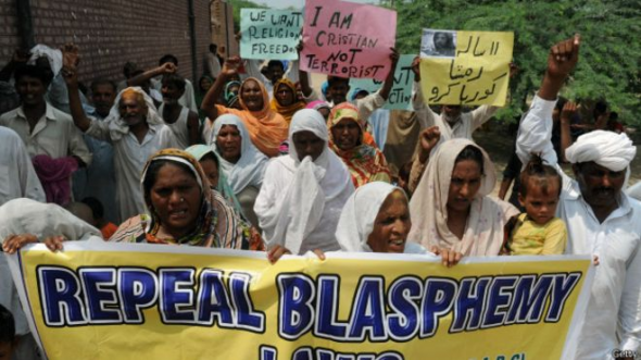 protesta contra delito blasfemia Pakistán