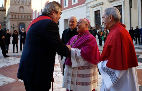 Belloch alcalde zaragoza con nuevo arzobispo 2014