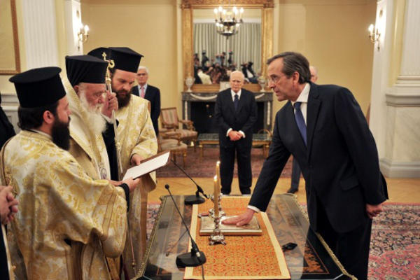 Juramento religioso usual en los gobiernos anteriores de Grecia