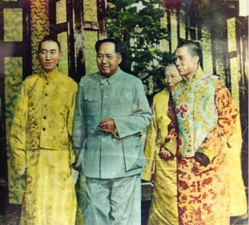 El Dlai Lama con Mao