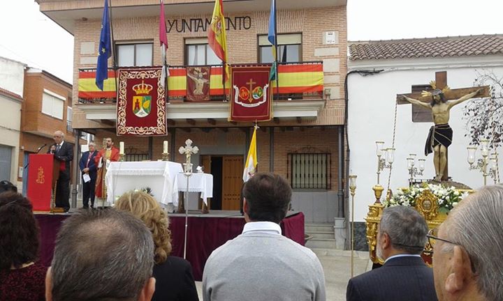 alcalde perpetuo Cristo de las Angustias en Villanueva Toledo