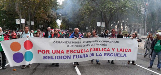 manifestacion Madrid Europa Laica reclama escuela laica religion fuera escuela