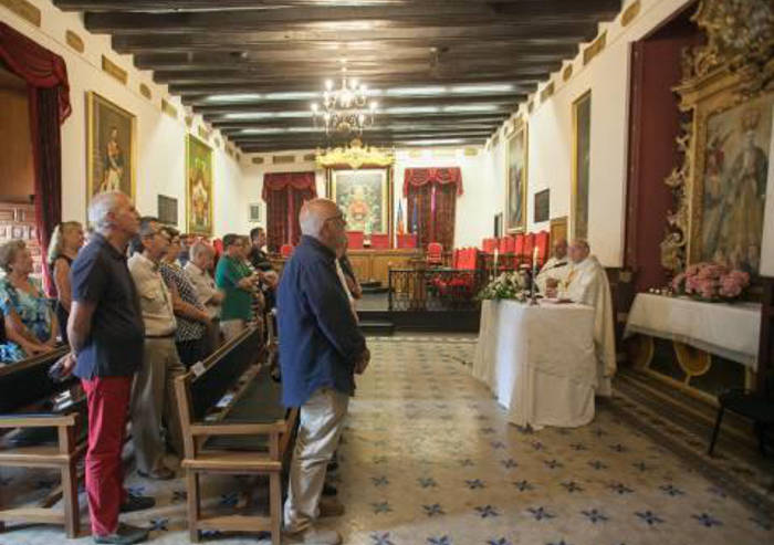 altar ny misa salon de plenos ayuntamiento Elche 2017