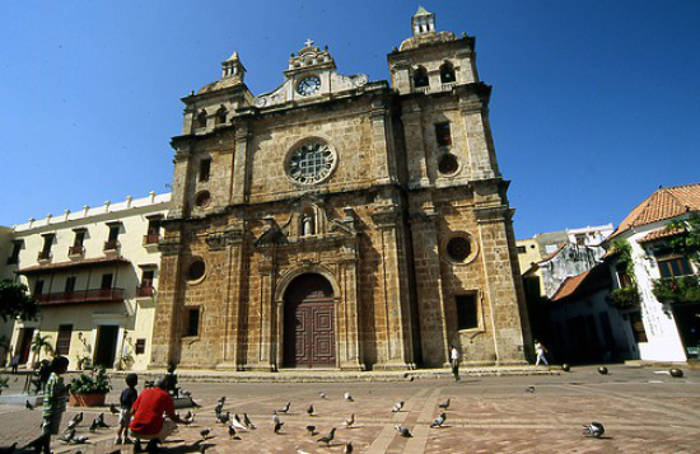 Resultado de imagen para bienes inmuebles de la iglesia en espaÃ±a