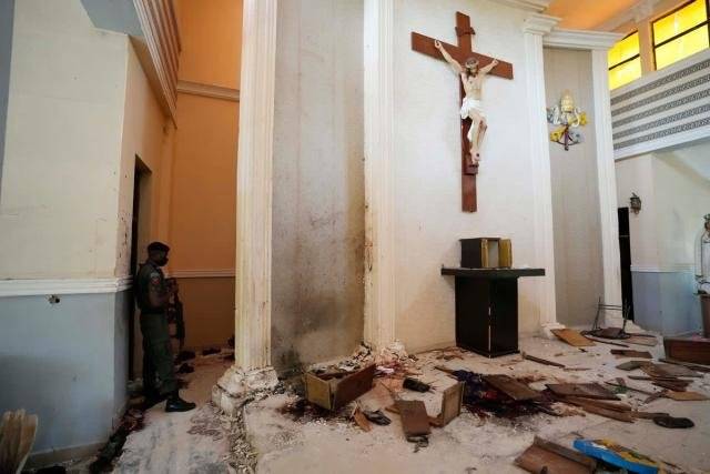 Escombros en la iglesia atacada en Nigeria