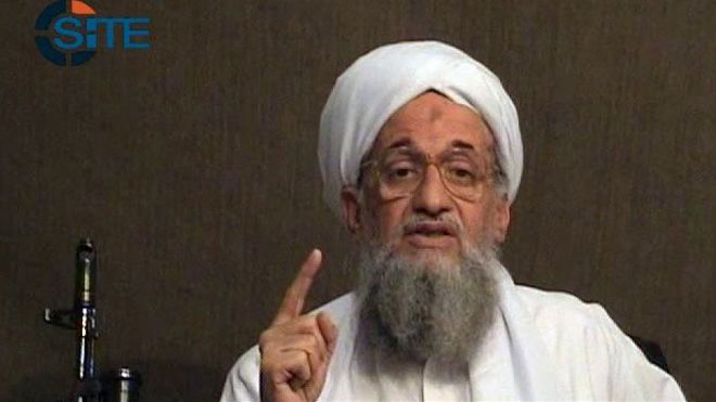 Captura de vídeo del líder de Al-Qaeda, Ayman al-Zawahiri, abatido esta madrugada por un dron de los EE.UU.