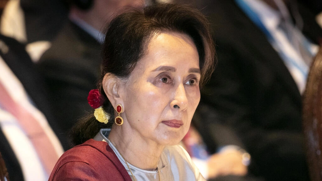 Myanmar's leader Aung San Suu Kyi participates in ASEAN-UN summit in Nonthaburi, Thailand, November 3, 2019. © Wason Wanichakorn, AP
