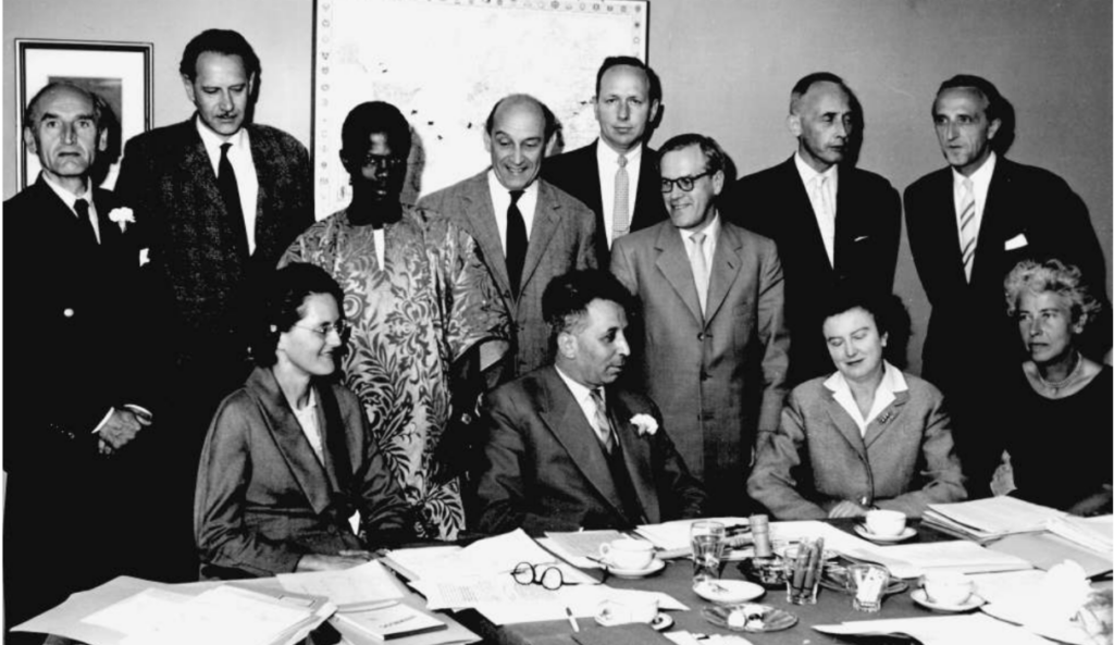 Reunión fundacional de la Internacional de Humanistas en 1952