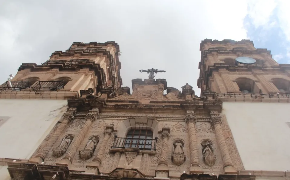 La catedral conserva en las tres fachadas barroquismo; al interior es neoclásico. | Gilberto Lastra