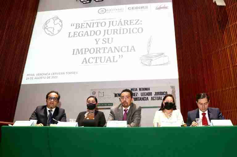 Mesa en la Cámara de Diputados de México sobre “Benito Juárez: Legado Jurídico y su importancia actual"