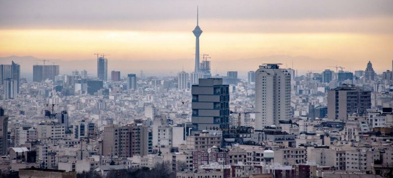 Unsplash/Hosein Charbaghi Vista de Teherán, la capital iraní.