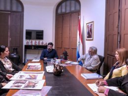 mesa de trabajo del gobierno de Paraguay para restaurar iglesias y templos