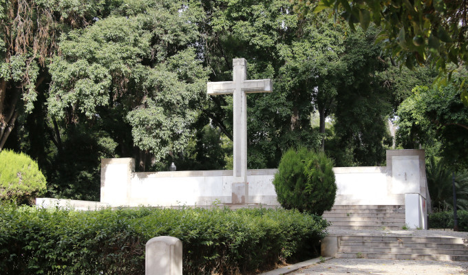 Cruz del parque de Ribalta en Castellón antes de ser retirada