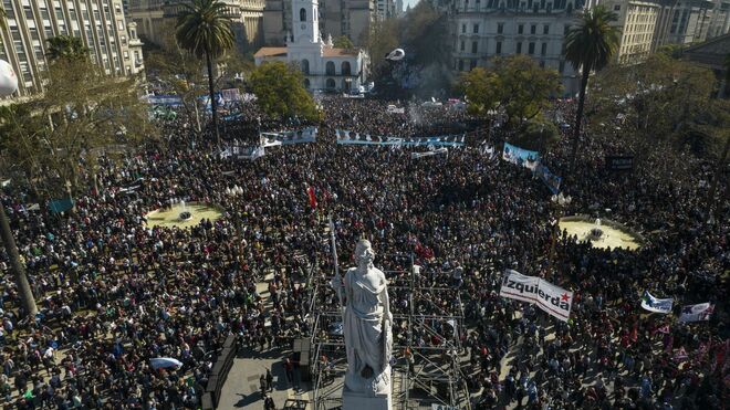 La plaza de Mayo, llena en apoyo a Cristina Fernández de Kirchner
