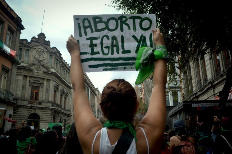 Pañuelazo en Ciudad de México por el aborto legal (2018). Danielle Lupin