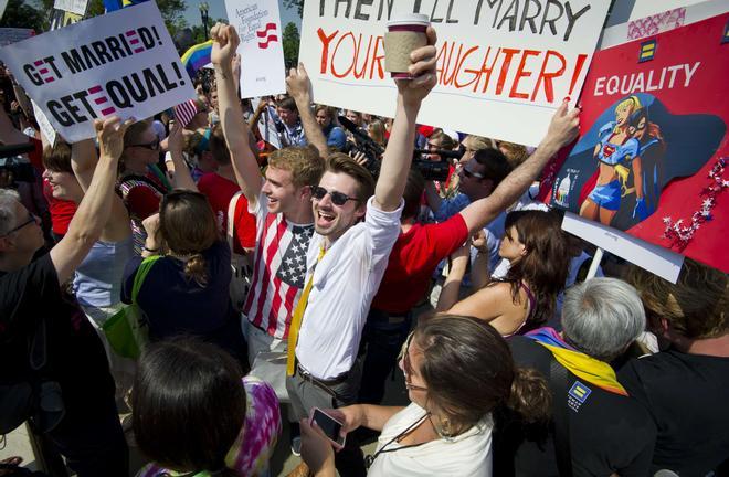 Protesta ante el Supremo de los Estados Unidos en defensa del derecho al matrimonio gay / Foto: Mladen Antonov