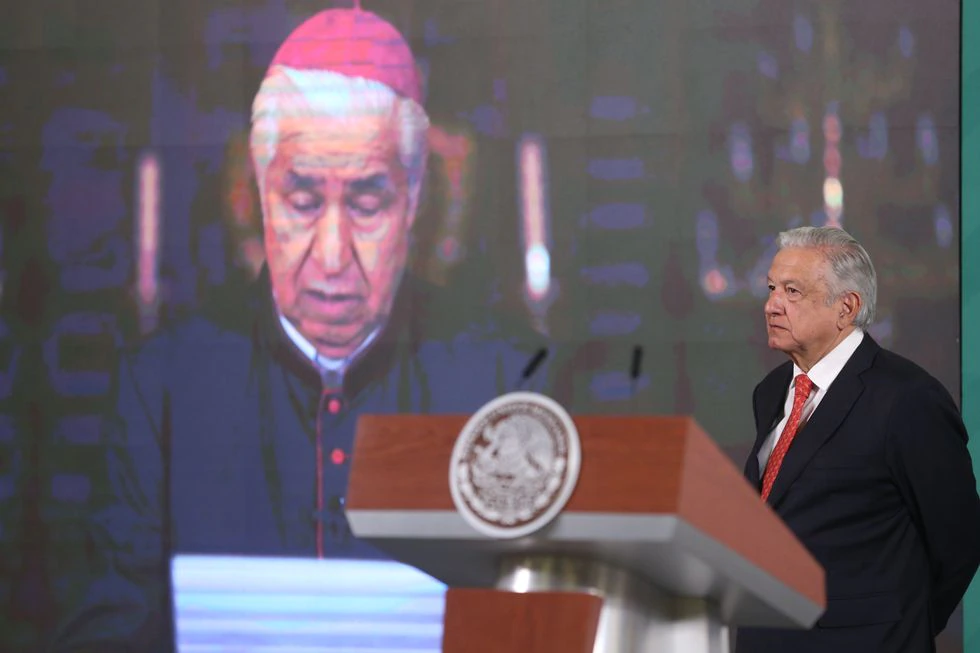El cardenal Rogelio Cabrera, presidente del Episcopado Mexicano, lee en septiembre de 2021 una carta en la que el Papa Francisco reconoció errores cometidos por la Iglesia católica.Sáshenka Gutiérrez