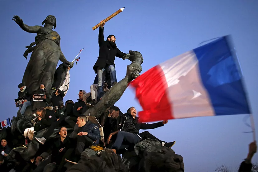 Protesta en la parisina plaza de la república tras los atentados.