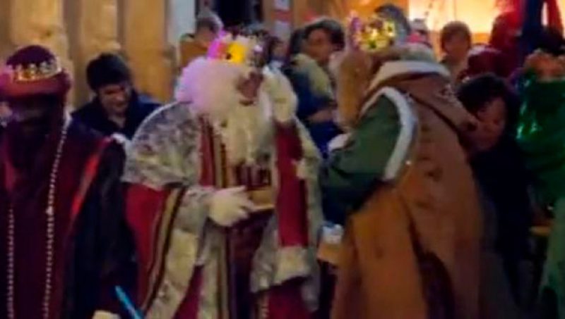 Los Reyes Magos en Sineu no han podido entrar en la parroquia por la negativa de Baltasar | Foto: Ayuntamiento de Sineu