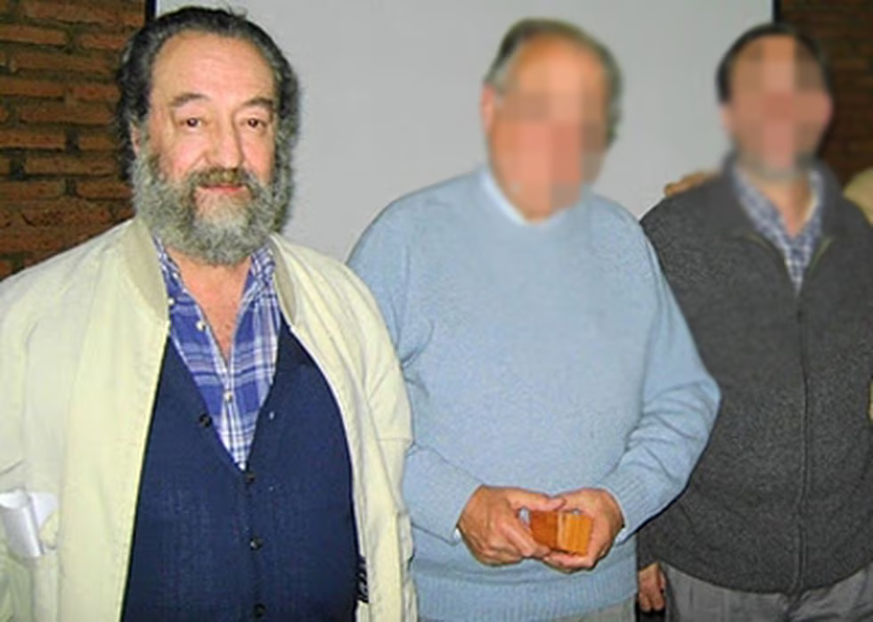 El pederasta Juan Miguel Leturia, a la izquierda, junto con los responsables de la Compañía de Jesús de Chile.