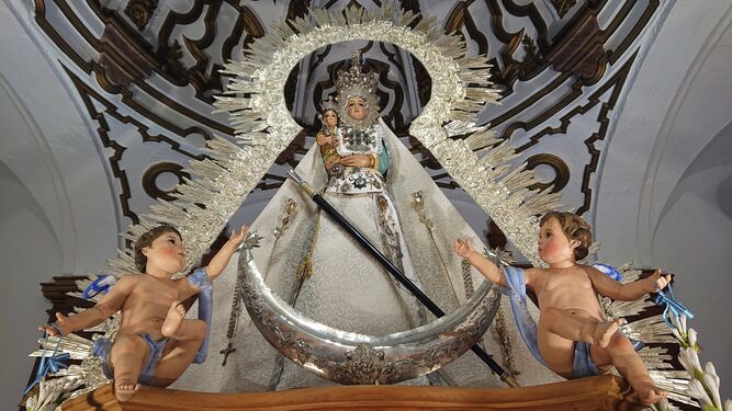 La Virgen de la Estrella, con la vara de Alcaldesa Perpetua de Villa del Río. / El Día