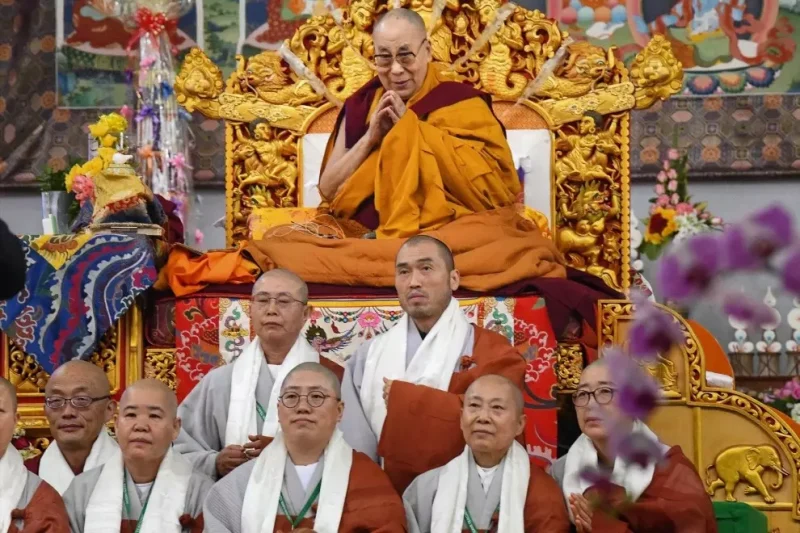 El líder espiritual budista, el dalái lama, durante una visita a la India. Imagen de archivo. — Shyam / PTI / dpa / Europa Press