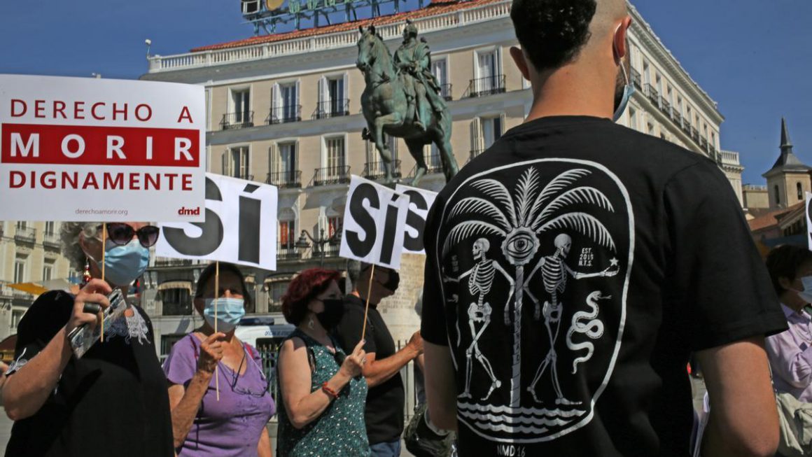 Manifestación a favor de la eutanasia. Cézaro De Luca / Europa Press