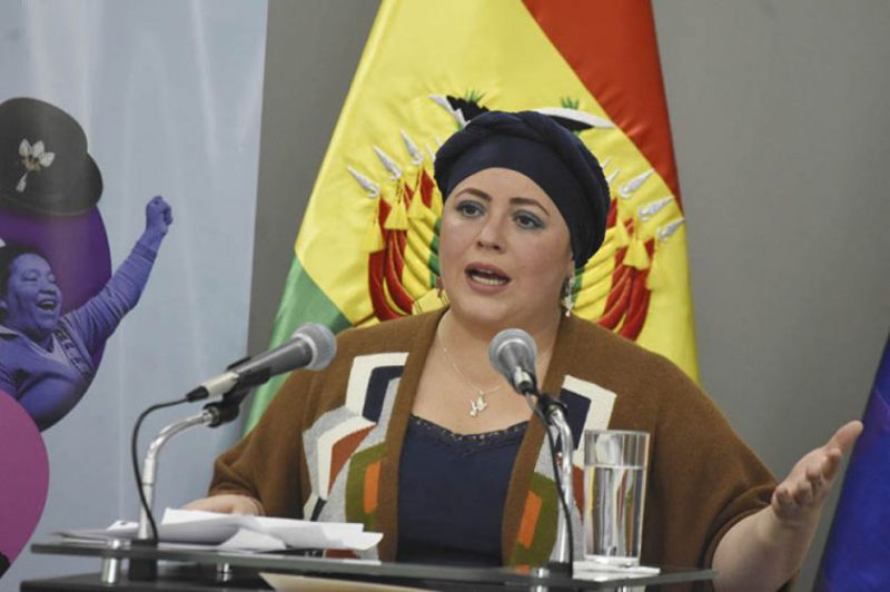 La ministra de la Presidencia, María Nela Prada, habló del tema en una conferencia de prensa. APG