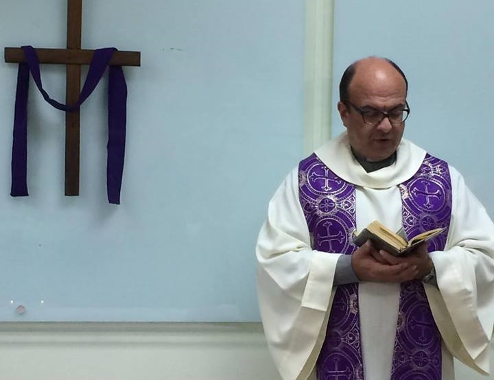 El sacerdote Mauricio Víquez, acusado de delitos sexuales, dirigió la parroquia de Patarrá de Desamparados entre 1996 y 2003. Foto: Archivo.