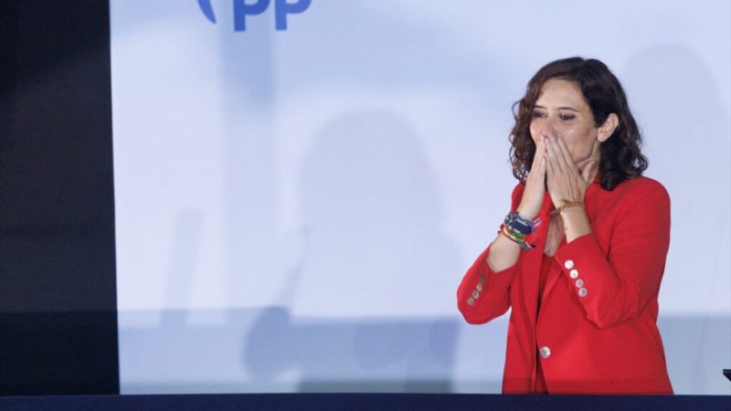 La presidenta de la Comunidad de Madrid y candidata a la reelección, Isabel Díaz Ayuso, celebra la victoria del partido en la sede nacional del PP, a 28 de mayo de 2023 EP