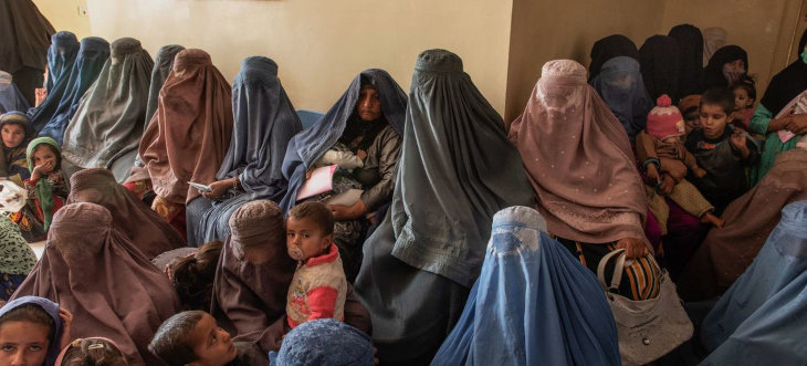 Mujeres en la clínica Mirza Mohammad Khan, en Afganistán. / UNICEF