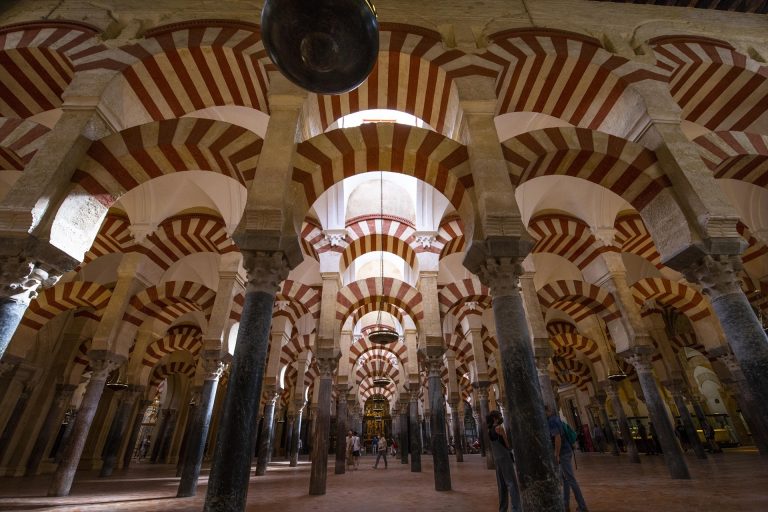 Vista del interior de la mezquita-catedral de Córdoba (Foto de ARCHIVO).-RAFAEL MADERO / Europa Press