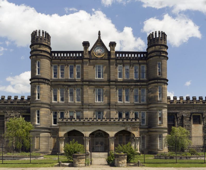 The West Virginia State Penitentiary, a retired, gothic-style prison in Moundsville, West Virginia, that operated from 1876 to 1995. Wikimedia Commons