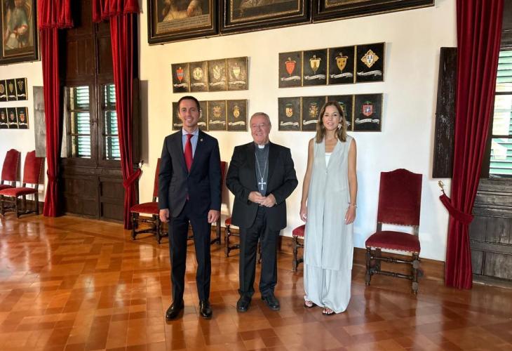 Llorenç Galmés y Antònia Roca han sido recibidos por el obispo de Mallorca. | Consell de Mallorca