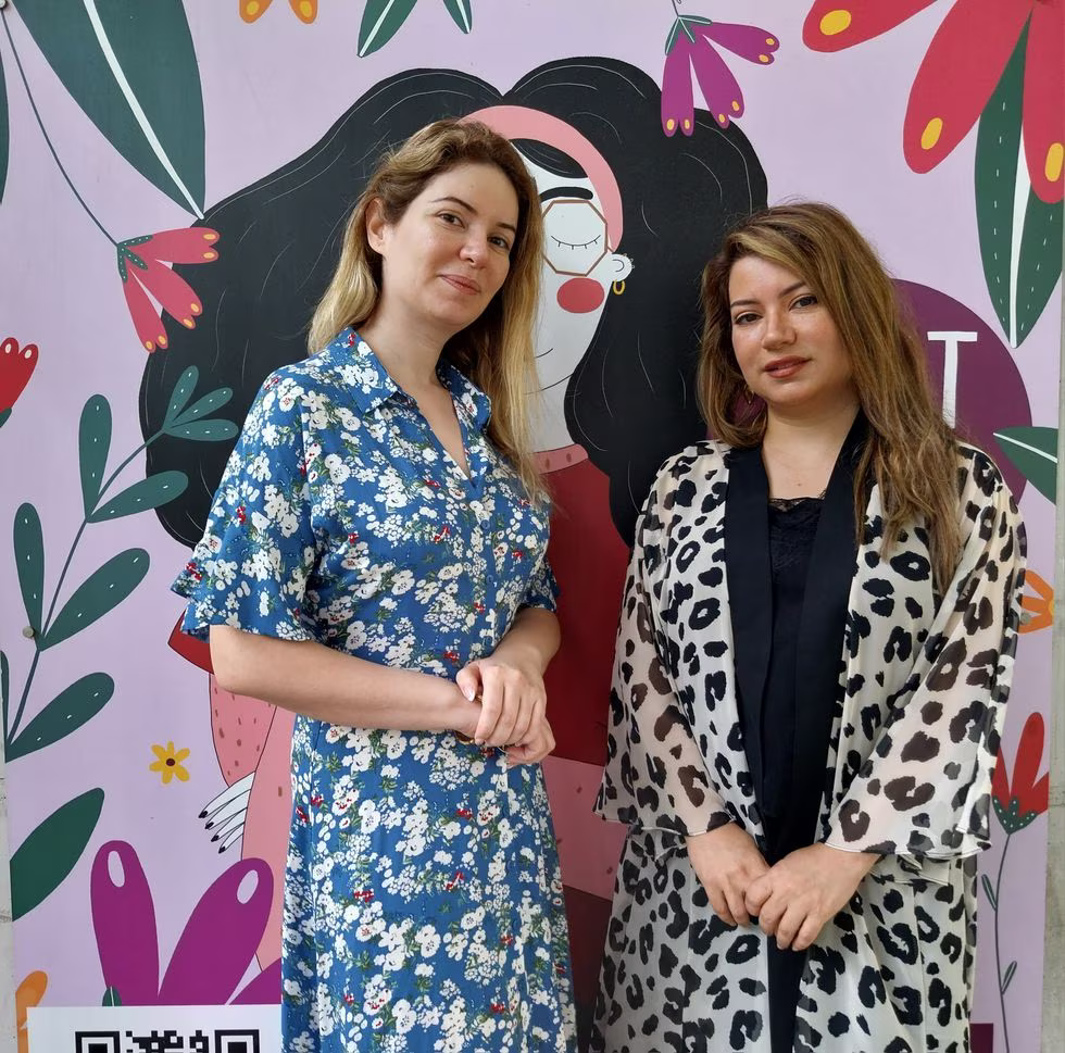 Nancy y Maya Yamout, fundadoras de la organización libanesa Rescue Me, el pasado el 6 de julio en la Universitat Rovira i Virgili de Tarragona.Zahida Membrado