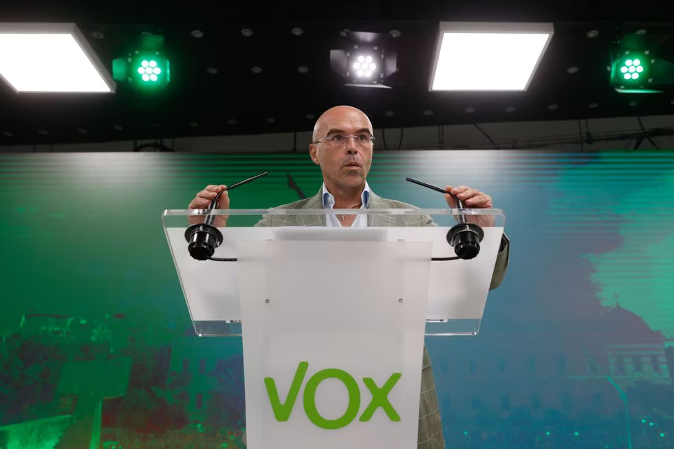 El vicepresidente de Acción Política de Vox, Jorge Buxadé, durante su rueda de prensa del 31 de julio.Mariscal (EFE)