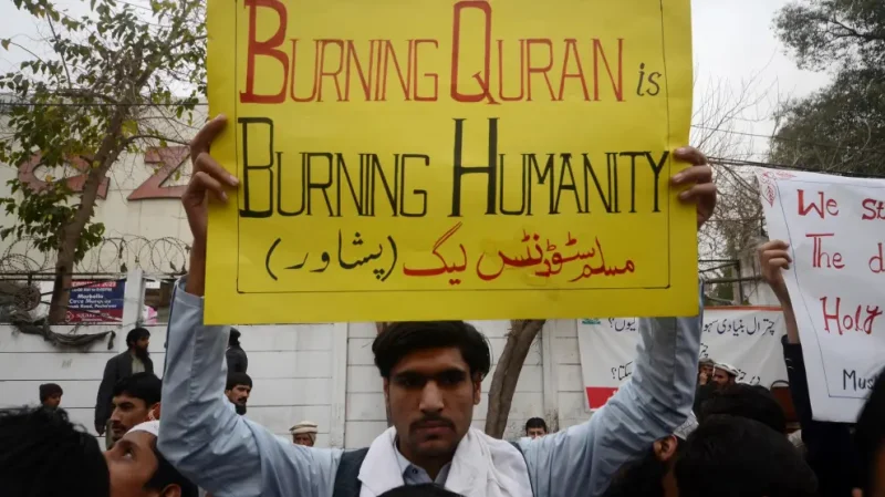 Protesta en Peshawar (Pakistán) por la quema del Corán.Hussain Ali