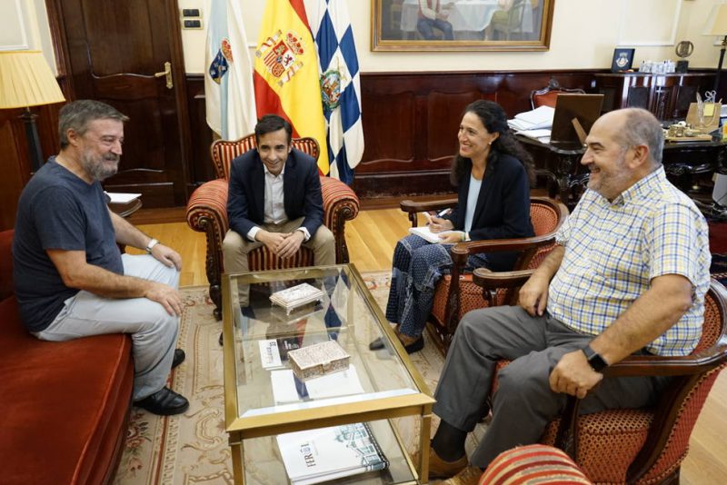 Carreño, Rey Varela, García e Iguacel reunidos en la zona de Alcaldía - FOTO: Concello de Ferrol