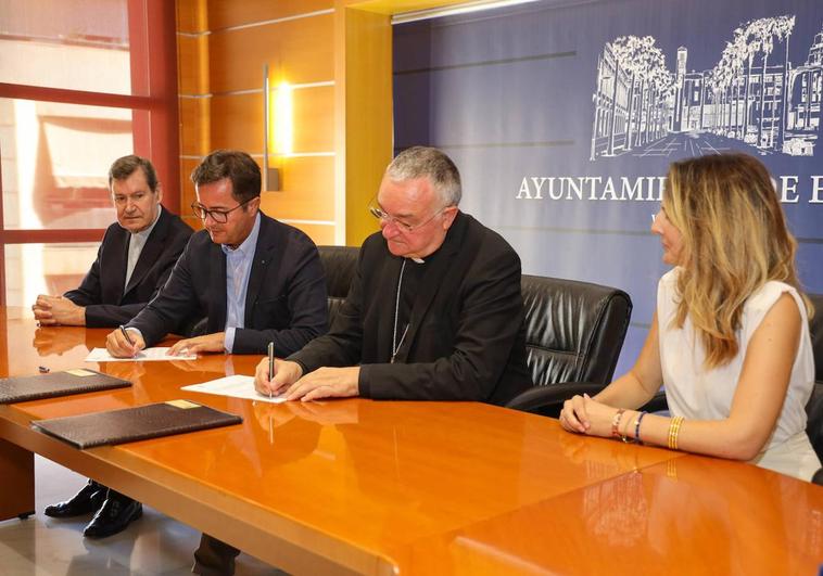 El Ayuntamiento de El Ejido (Almería) destinará 15.000 euros al mantenimiento de las iglesias parroquiales del municipio