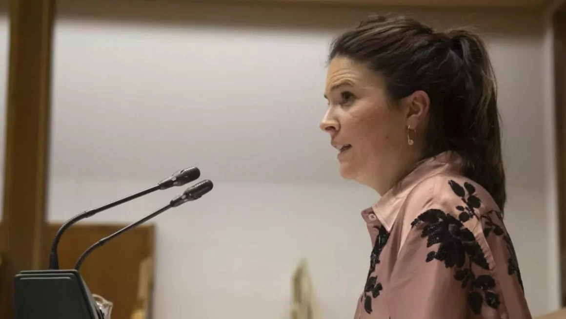 Maitane Ipiñazar, presidenta de la ponencia sobre agresiones sexuales en la infancia EUSKO LEGEBILTZARRA