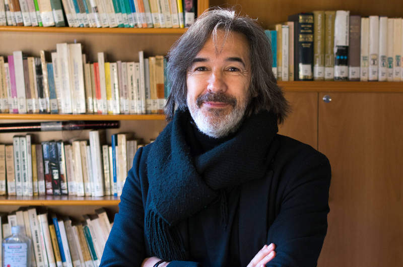 Miguel Ángel Castro Merino, escritor y profesor de Filosofía en el IES Padre Isla. DL