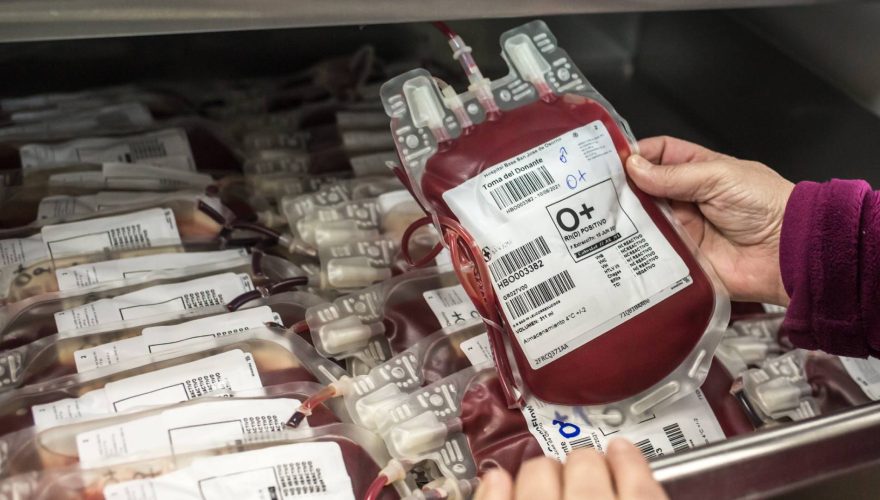 La transfusión de sangre es vital para que el menor continúe con vida. AGENCIA UNO/ARCHIVO.